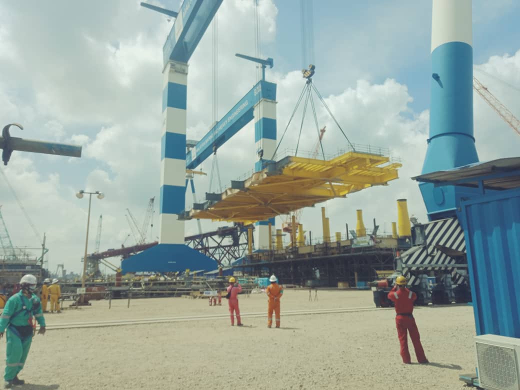 Kasawari Gas Development Project - 1st Heavy Lifting